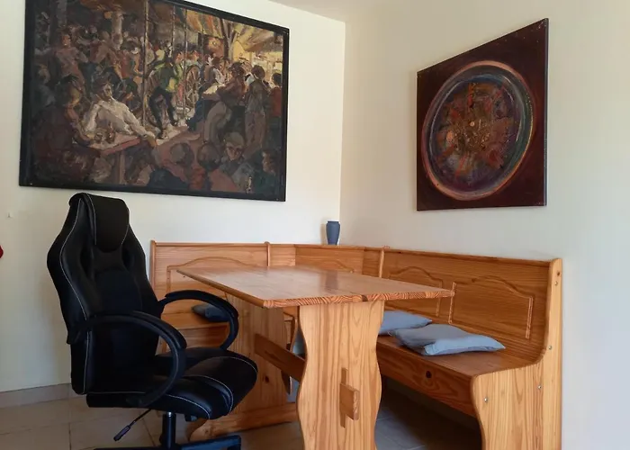 La Clairiere サルラ・ラ・カネダ